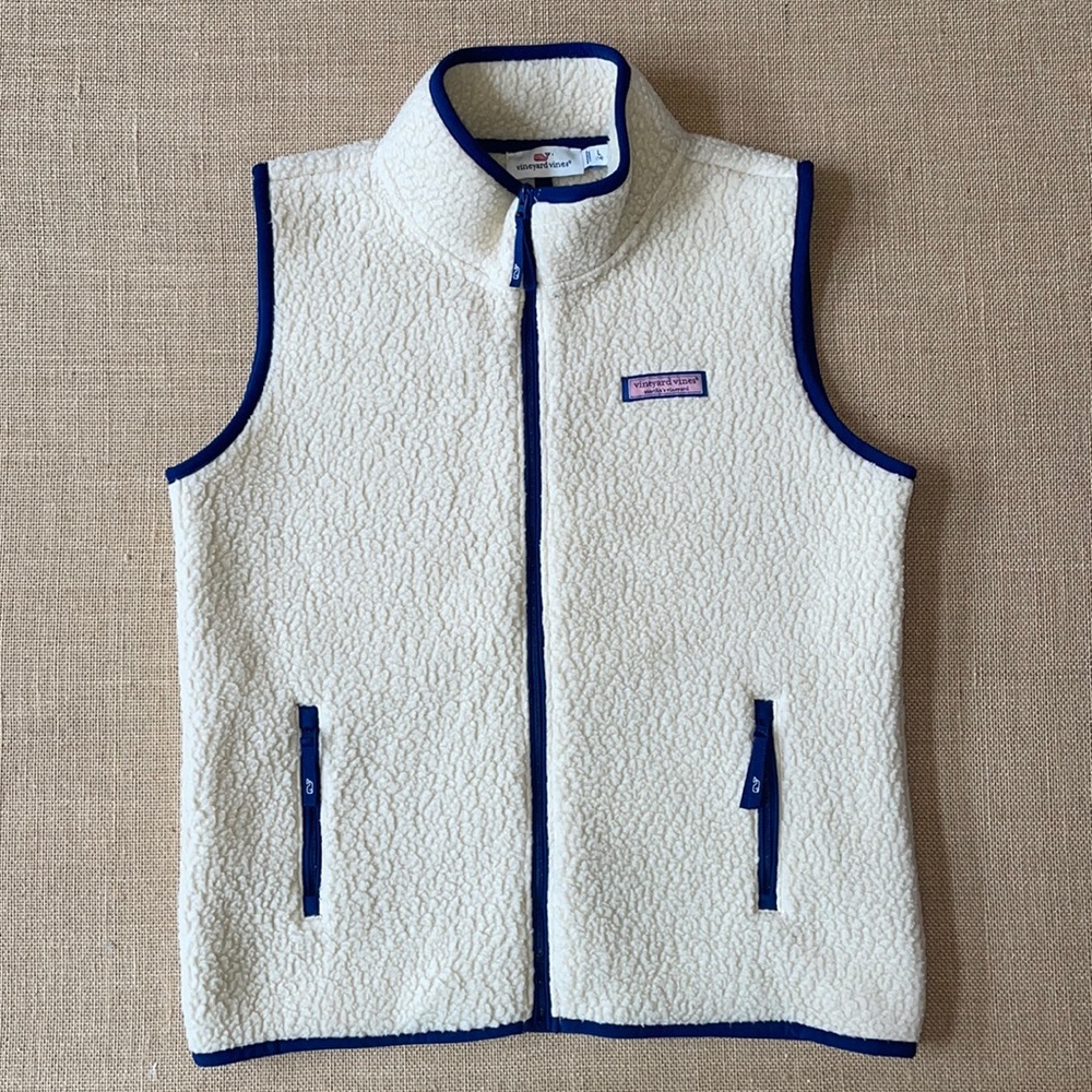 EUC Vineyard Vines Sherpa vest